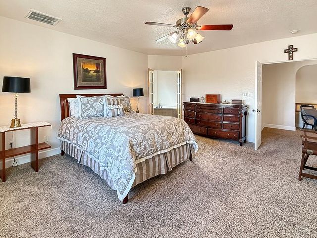 17 Redondo Ln, Pueblo, CO 81005
