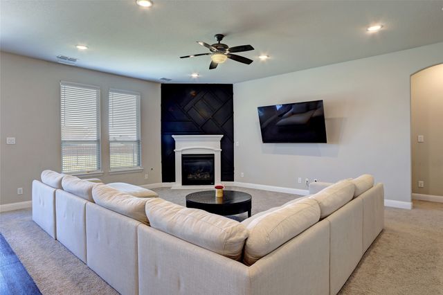 2707 Lazy Pine Lane, Arlington, TX 76001