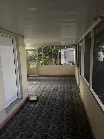 1705 NE 157th Ter 0, North Miami Beach, FL 33162