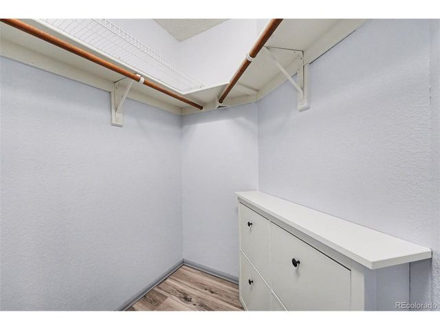 10289 Halleys Way, Littleton, CO 80125