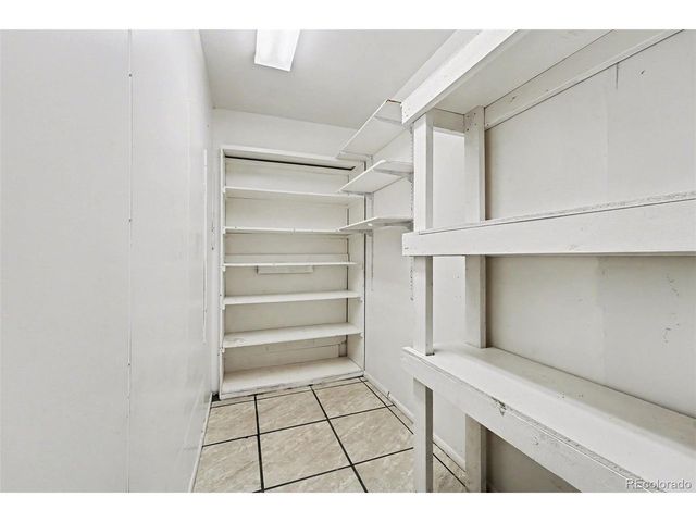 10289 Halleys Way, Littleton, CO 80125