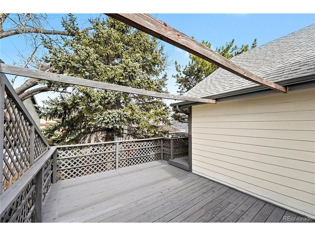 10289 Halleys Way, Littleton, CO 80125