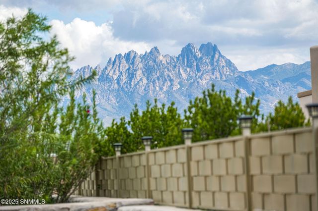 3957 Pacific Loop, Las Cruces, NM 88012