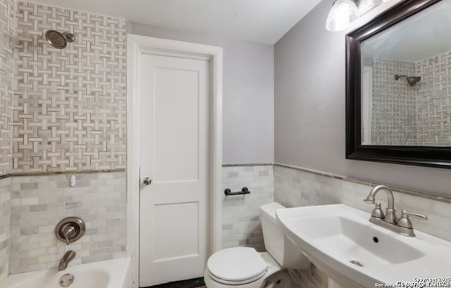 1244 Clower, San Antonio, TX 78201