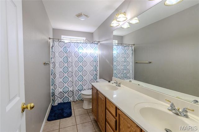 20715 Hiltner Lane, St Robert, MO 65584