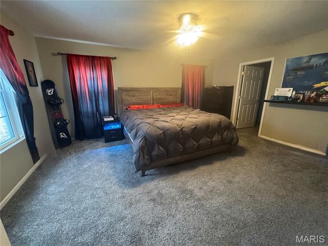 20715 Hiltner Lane, St Robert, MO 65584