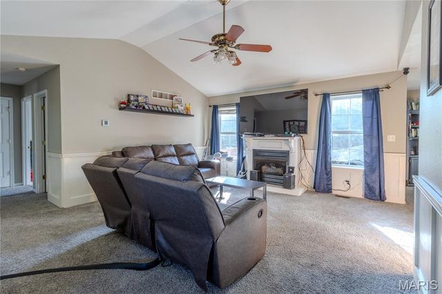 20715 Hiltner Lane, St Robert, MO 65584