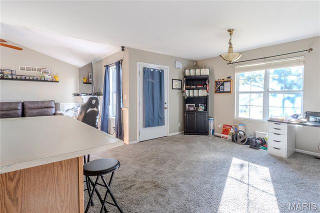 20715 Hiltner Lane, St Robert, MO 65584