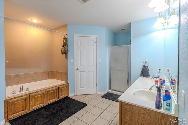 20715 Hiltner Lane, St Robert, MO 65584