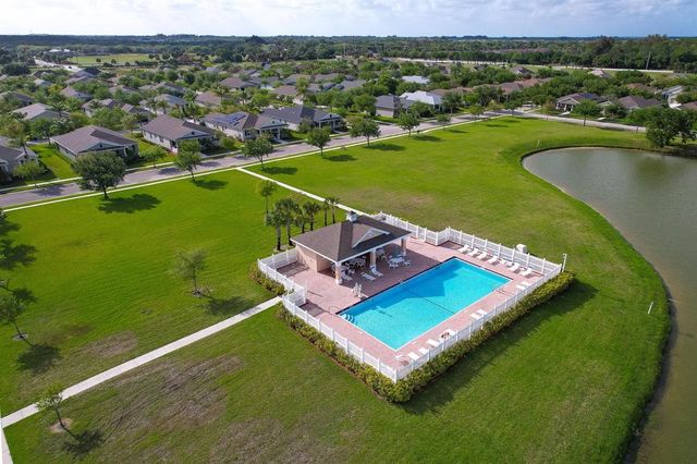 1465 Carriage Court, Vero Beach, FL 32966