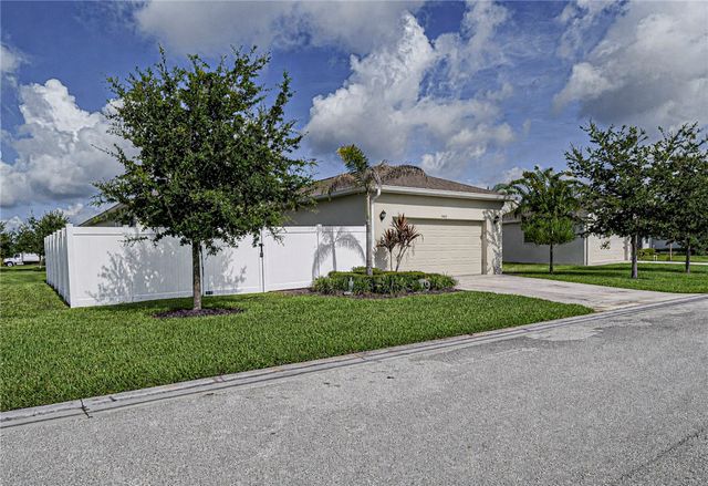 1465 Carriage Court, Vero Beach, FL 32966