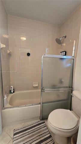 19179 S Gardenia Ave, Weston, FL 33332
