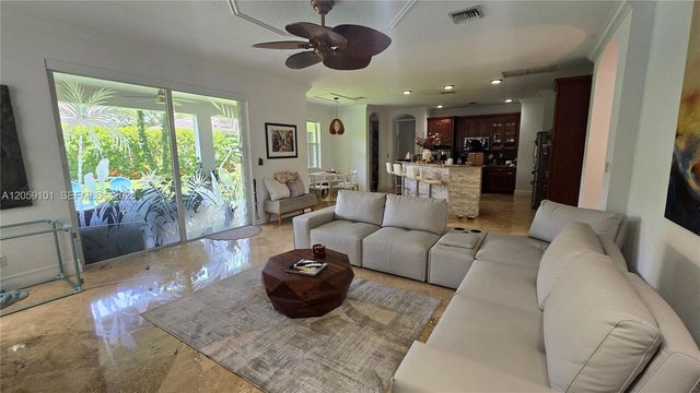 19179 S Gardenia Ave, Weston, FL 33332