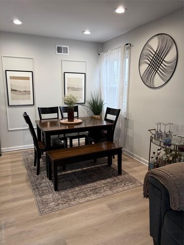 69 New Holland Village, Nanuet, NY 10954