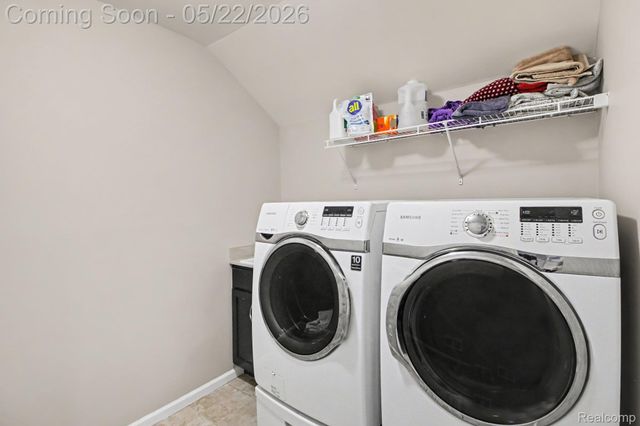 50371 LANGLEY Drive, Novi, MI 48374