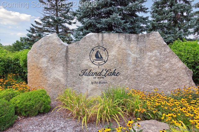 50371 LANGLEY Drive, Novi, MI 48374