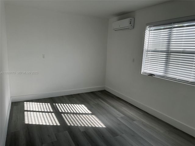 2765 NW 55th St 1, Miami, FL 33142