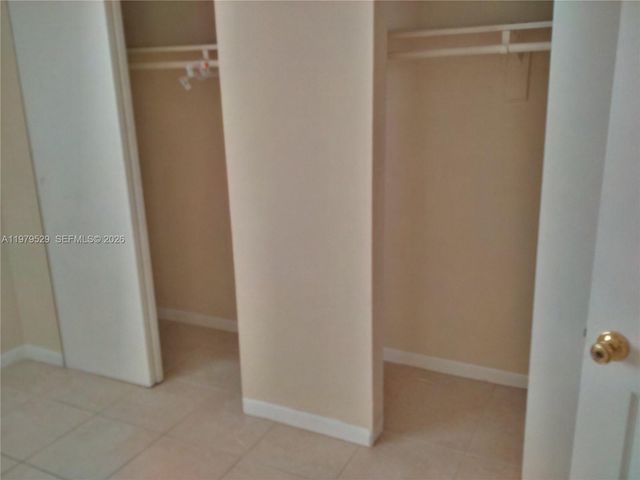 4160 NW 21st St 253-A, Lauderhill, FL 33313