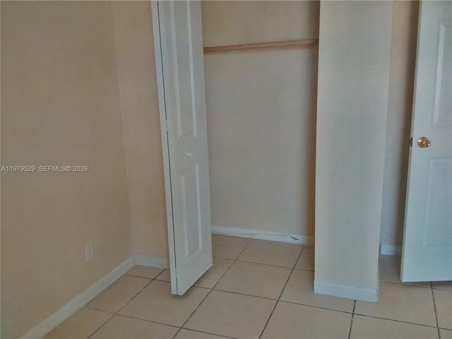 4160 NW 21st St 253-A, Lauderhill, FL 33313