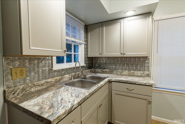 1129 E Chandler Avenue, Evansville, IN 47714