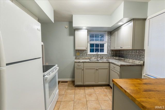 1129 E Chandler Avenue, Evansville, IN 47714