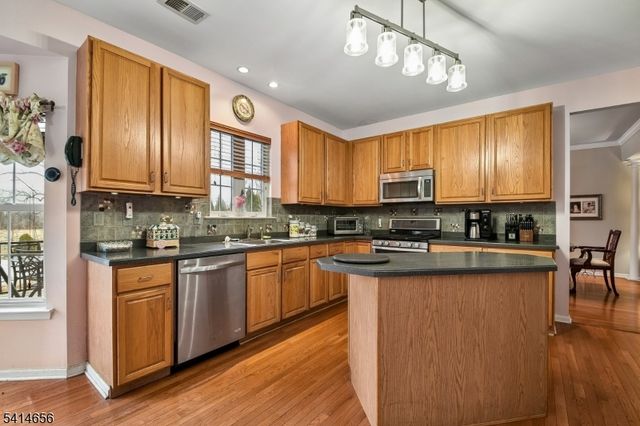 415 Maxwell Dr, Greenwich Twp., NJ 08886