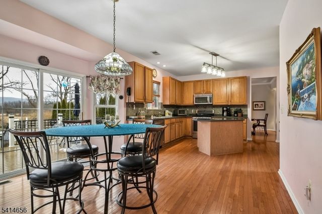 415 Maxwell Dr, Greenwich Twp., NJ 08886