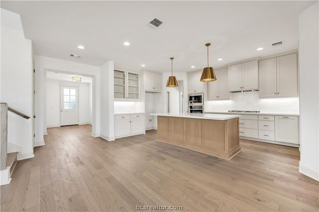 5084 Acadia Loop, Bryan, TX 77802