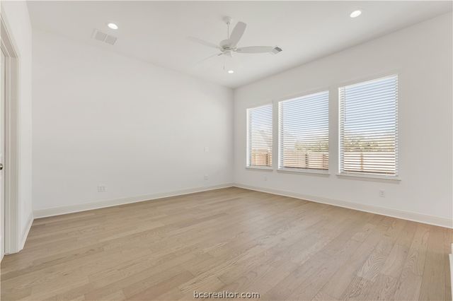 5084 Acadia Loop, Bryan, TX 77802