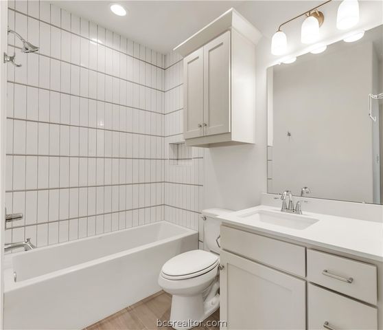 5084 Acadia Loop, Bryan, TX 77802