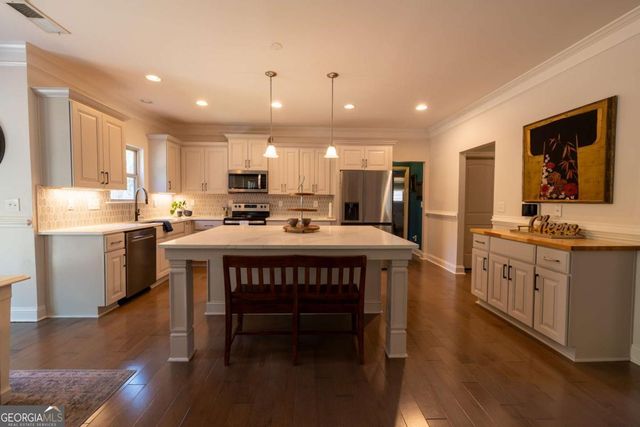 1098 Leybourne Cove, Lawrenceville, GA 30045