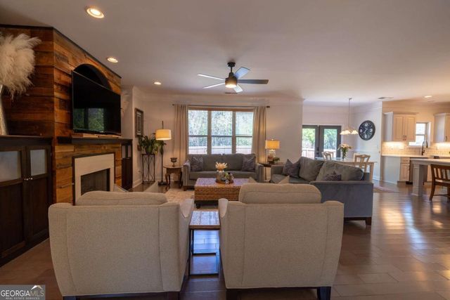 1098 Leybourne Cove, Lawrenceville, GA 30045