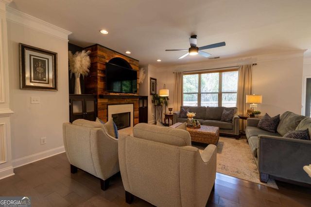 1098 Leybourne Cove, Lawrenceville, GA 30045