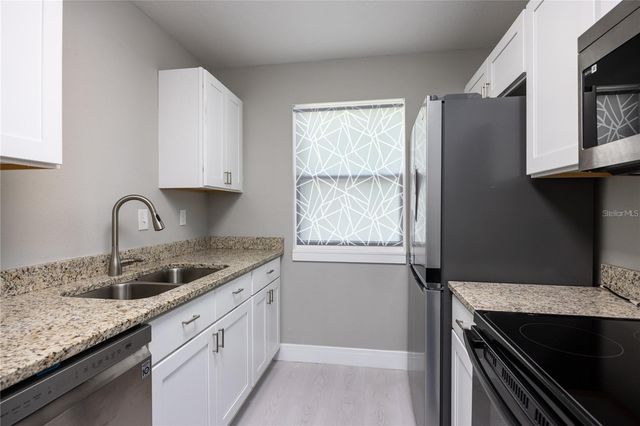 6519 W NEWBERRY ROAD 404, Gainesville, FL 32608