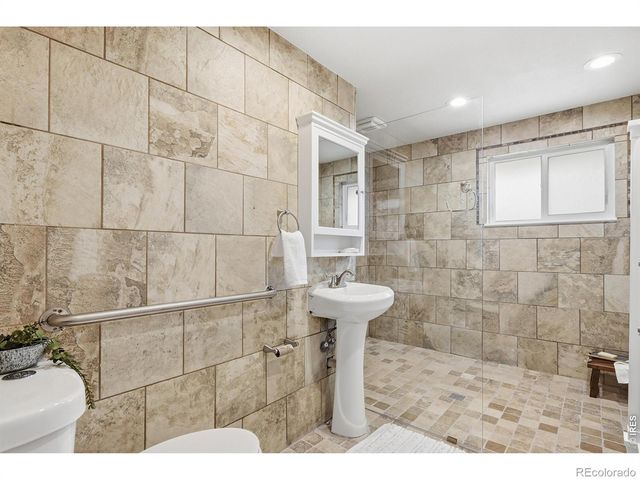 11590 W 39th Place, Wheat Ridge, CO 80033