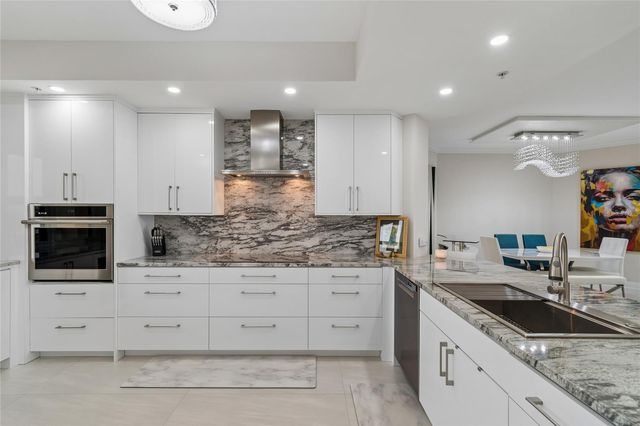 5823 BOWEN DANIEL DRIVE 1103, Tampa, FL 33616