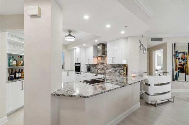 5823 BOWEN DANIEL DRIVE 1103, Tampa, FL 33616