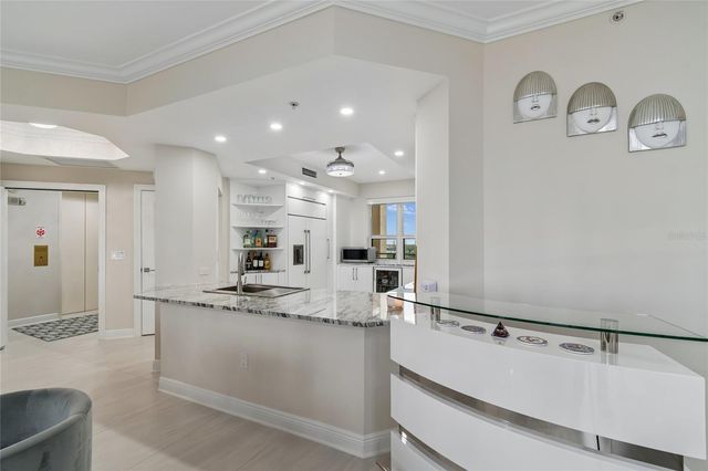 5823 BOWEN DANIEL DRIVE 1103, Tampa, FL 33616