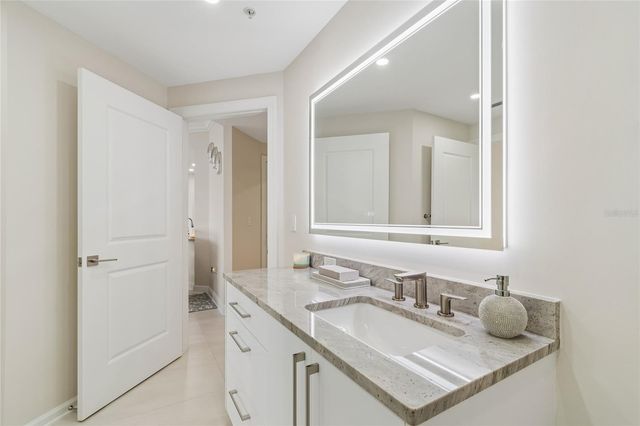 5823 BOWEN DANIEL DRIVE 1103, Tampa, FL 33616