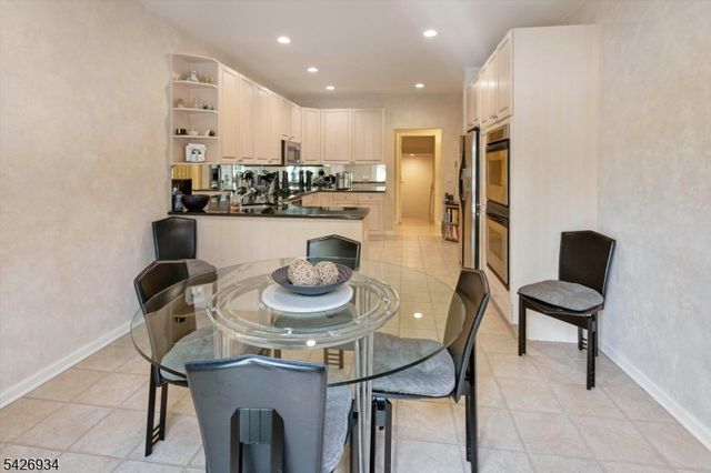 21 Wedgewood Dr, Montville Twp., NJ 07045