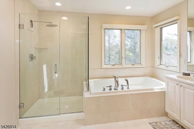 21 Wedgewood Dr, Montville Twp., NJ 07045