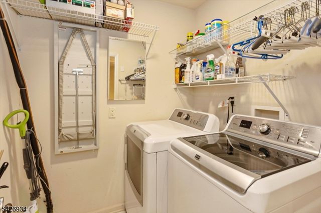21 Wedgewood Dr, Montville Twp., NJ 07045