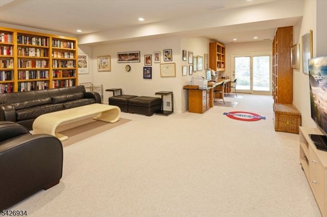 21 Wedgewood Dr, Montville Twp., NJ 07045