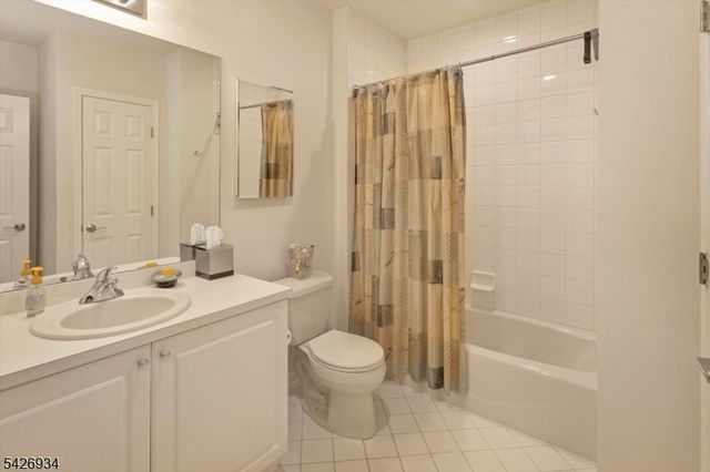 21 Wedgewood Dr, Montville Twp., NJ 07045