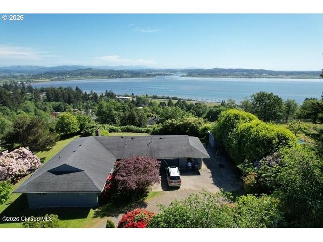 205 W KENSINGTON Ave, Astoria, OR 97103