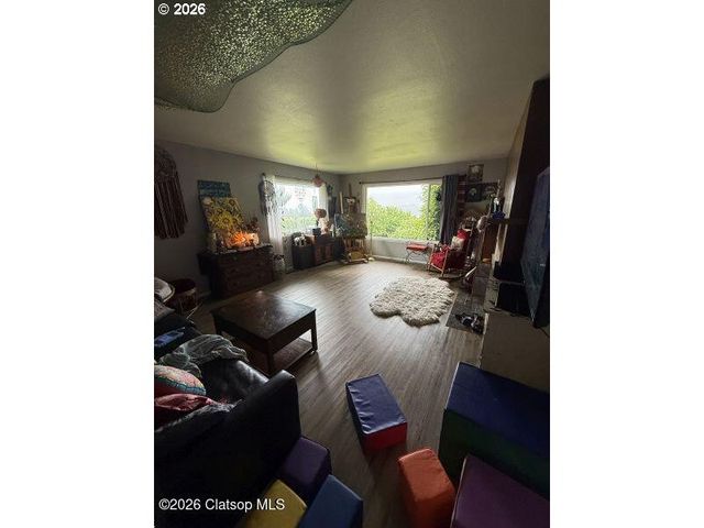 205 W KENSINGTON Ave, Astoria, OR 97103