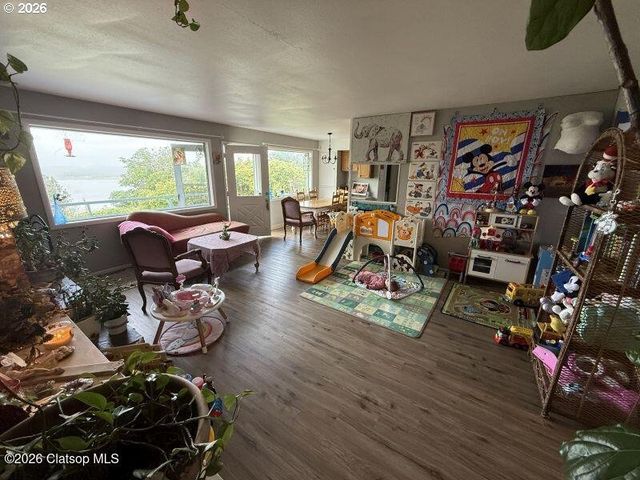 205 W KENSINGTON Ave, Astoria, OR 97103