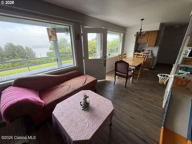 205 W KENSINGTON Ave, Astoria, OR 97103