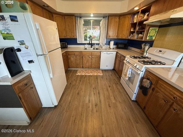 205 W KENSINGTON Ave, Astoria, OR 97103