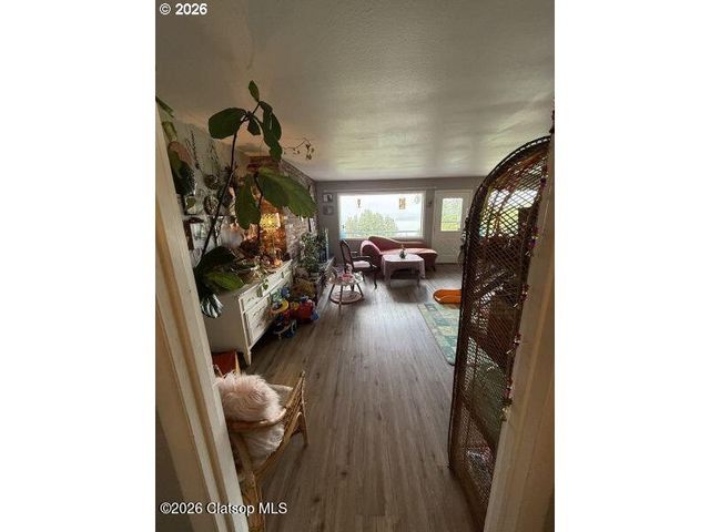 205 W KENSINGTON Ave, Astoria, OR 97103